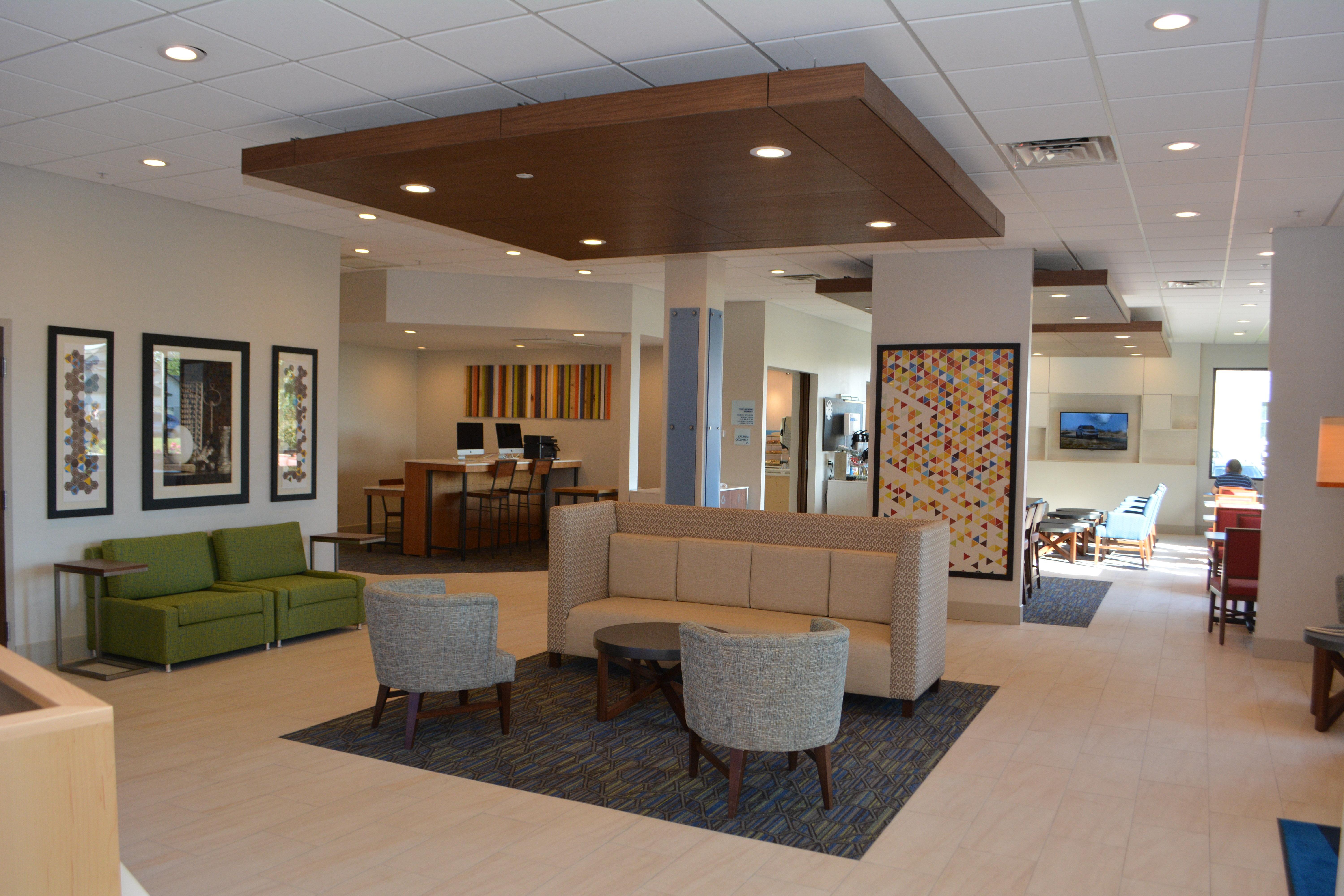 Holiday Inn Express & Suites Waterville - North By Ihg Kültér fotó