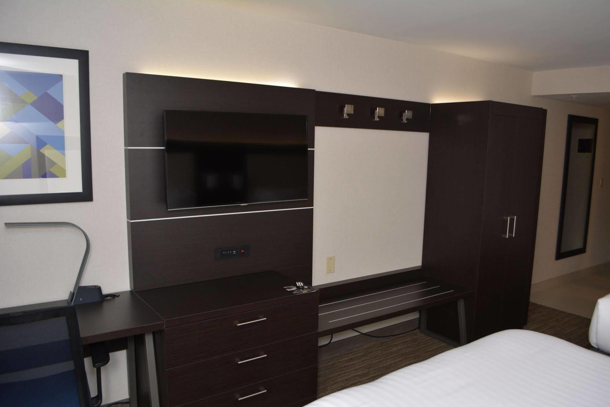 Holiday Inn Express & Suites Waterville - North By Ihg Kültér fotó
